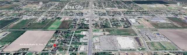 a view of a house with a big yard