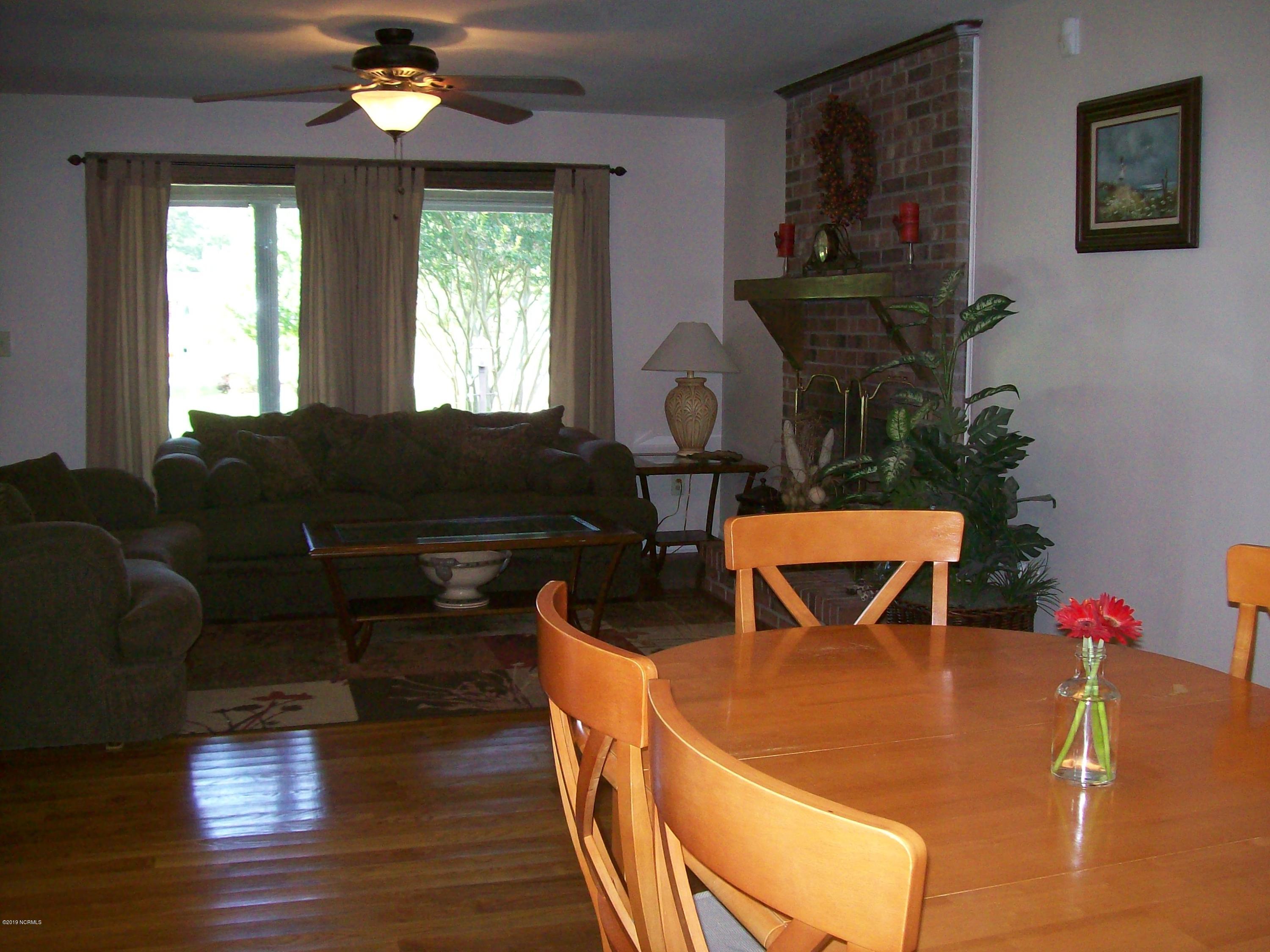 217 Mansfield Road Washington, NC 27889 - Photo 7 of 28 House_06