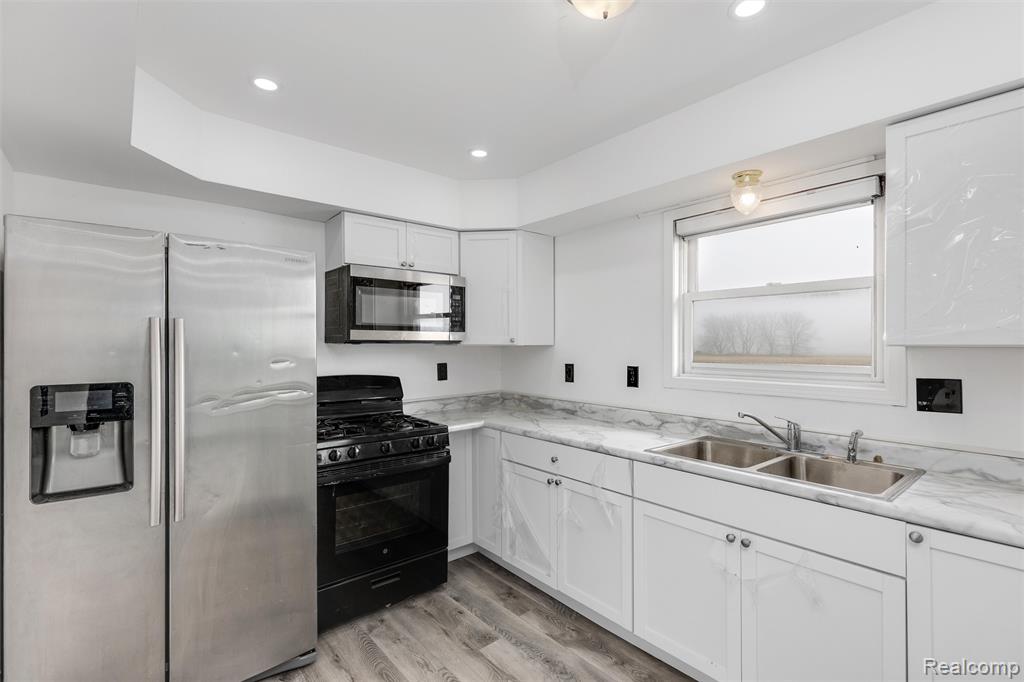 2460 Stapleton Road Goodells, MI 48027 - Photo 16 of 40