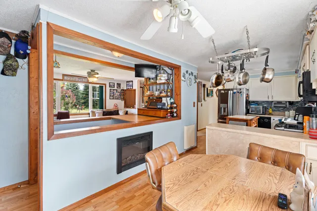 $365,000 | 1 Lime Lake Drive, Avoca, MN 56114