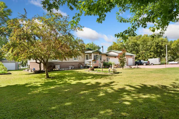 $365,000 | 1 Lime Lake Drive, Avoca, MN 56114