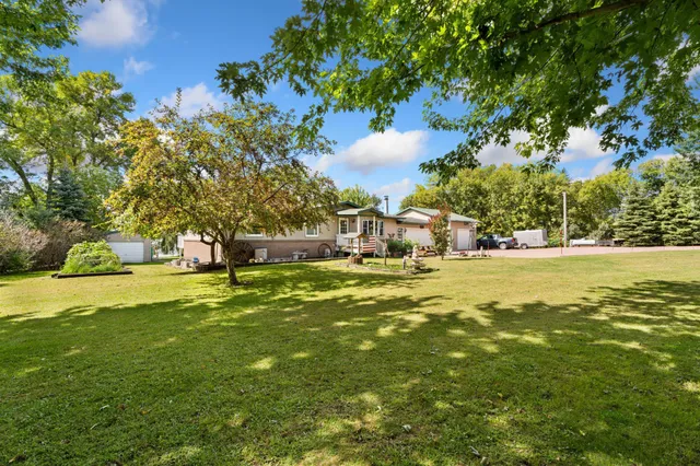 $365,000 | 1 Lime Lake Drive, Avoca, MN 56114