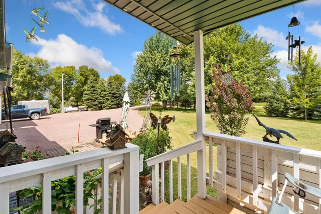 $365,000 | 1 Lime Lake Drive, Avoca, MN 56114