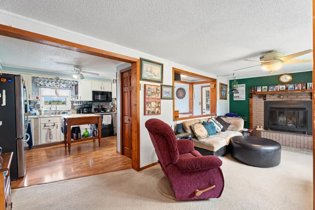 $365,000 | 1 Lime Lake Drive, Avoca, MN 56114