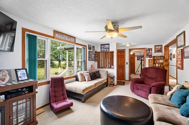 $365,000 | 1 Lime Lake Drive, Avoca, MN 56114