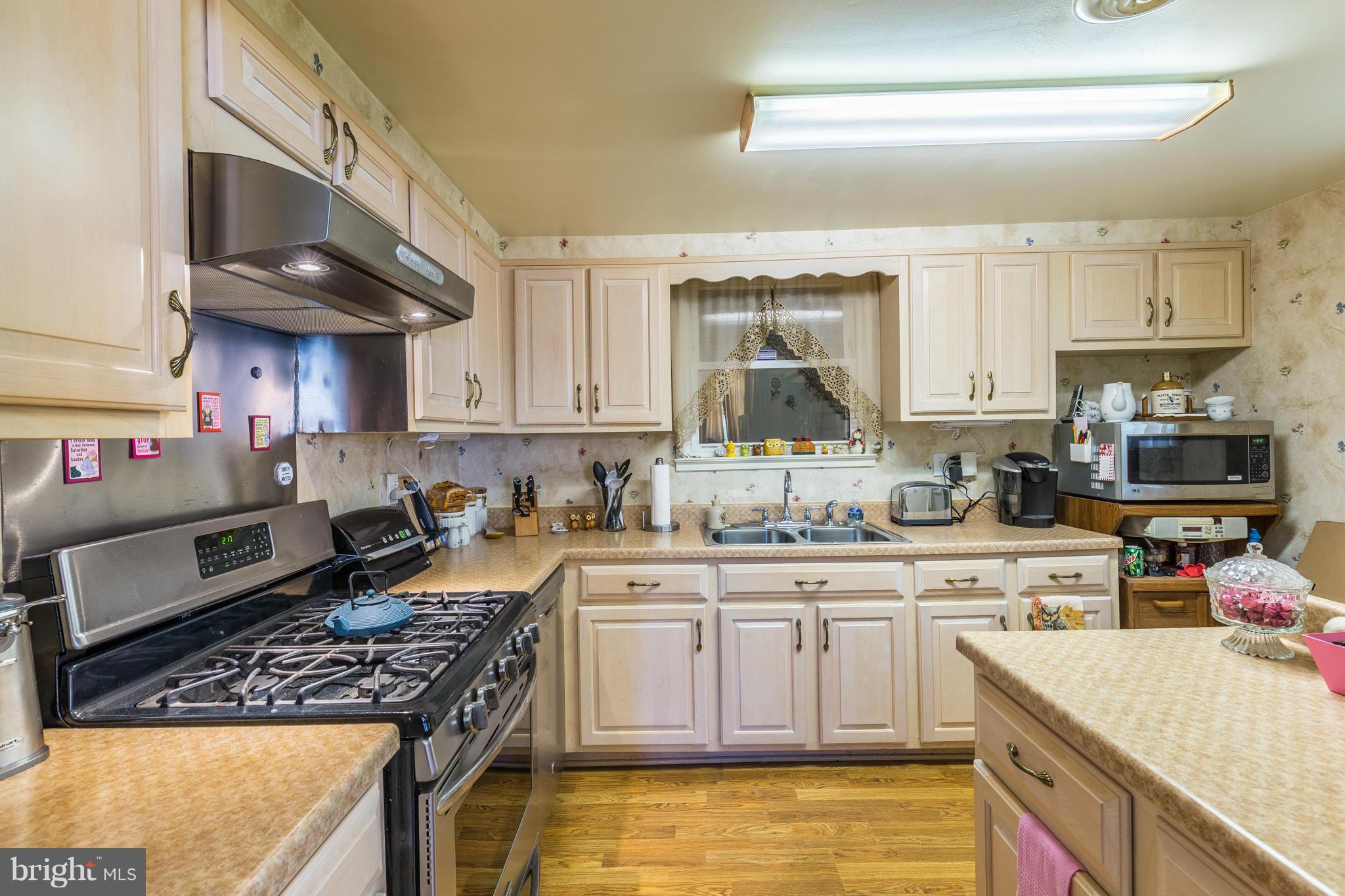 4302 Granby Road Woodbridge, VA 22193 - Photo 17 of 21 Kitchen