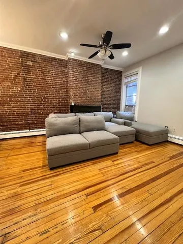 $3,800 | 933 Willow Avenue, Unit 4L, Hoboken, NJ 07030