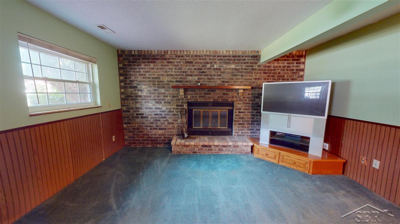 7065 Quain Road Birch Run, MI 48415 - Photo 17 of 39 50055076-16.JPG