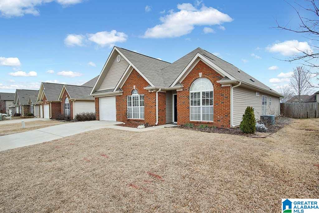 178 Addison Drive Calera, AL 35040 - Photo 3 of 34