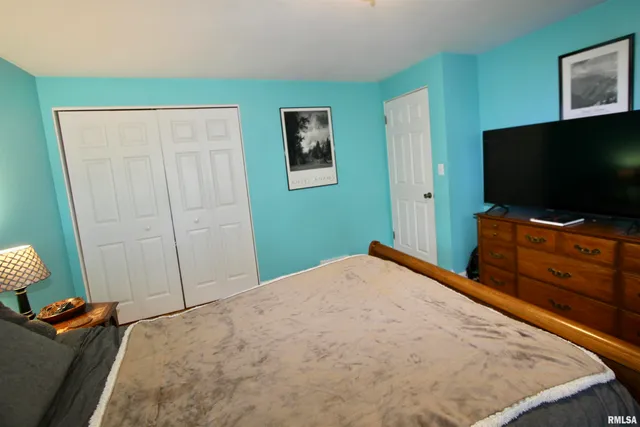 $259,950 | 300 Oakwood Circle, Washington, IL 61571