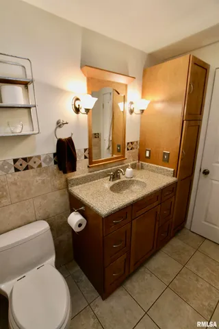 $259,950 | 300 Oakwood Circle, Washington, IL 61571