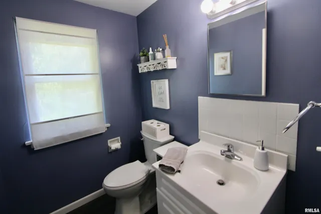 $259,950 | 300 Oakwood Circle, Washington, IL 61571