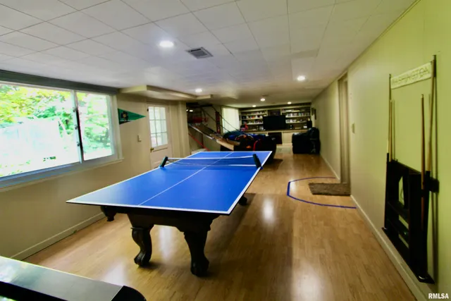 $259,950 | 300 Oakwood Circle, Washington, IL 61571