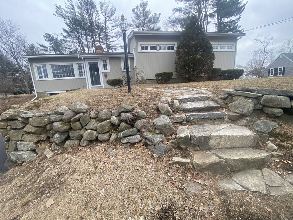 65 Century Road Weymouth, MA 02190 - Photo 3 of 25 Gallery Image 3