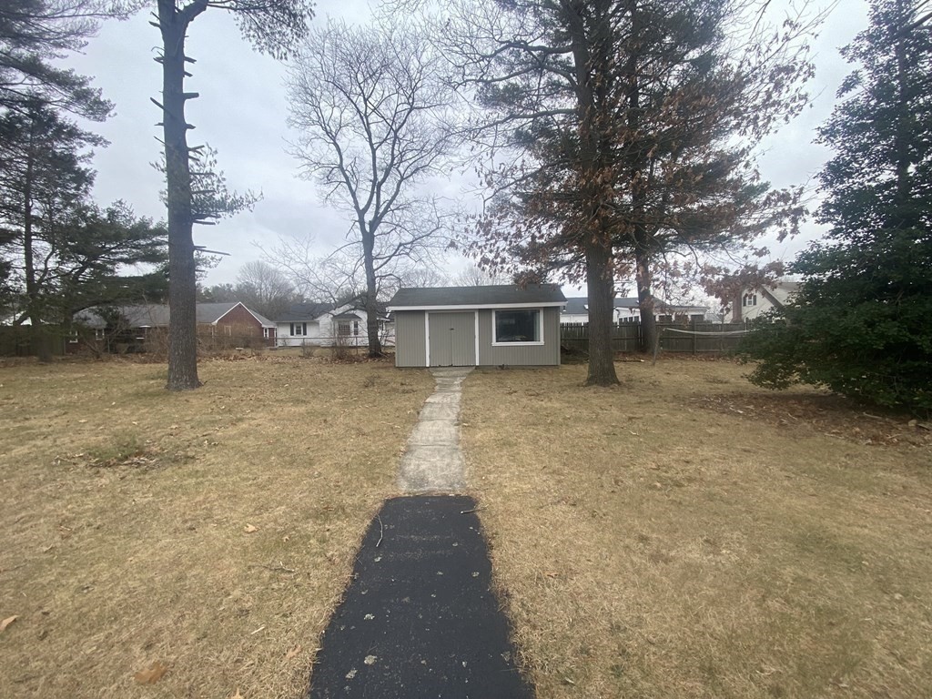 65 Century Road Weymouth, MA 02190 - Photo 6 of 25 Gallery Image 6
