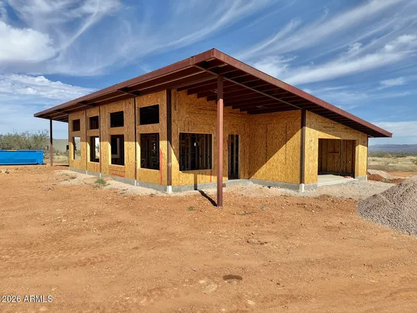 $585,000 | 6553 East La Pradera Lane, Hereford, AZ 85615