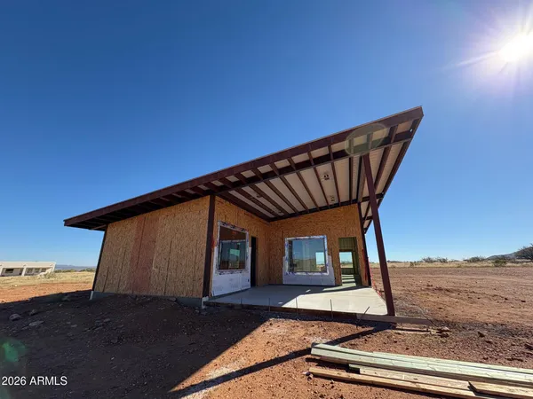$585,000 | 6553 East La Pradera Lane, Hereford, AZ 85615