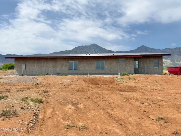 $585,000 | 6553 East La Pradera Lane, Hereford, AZ 85615