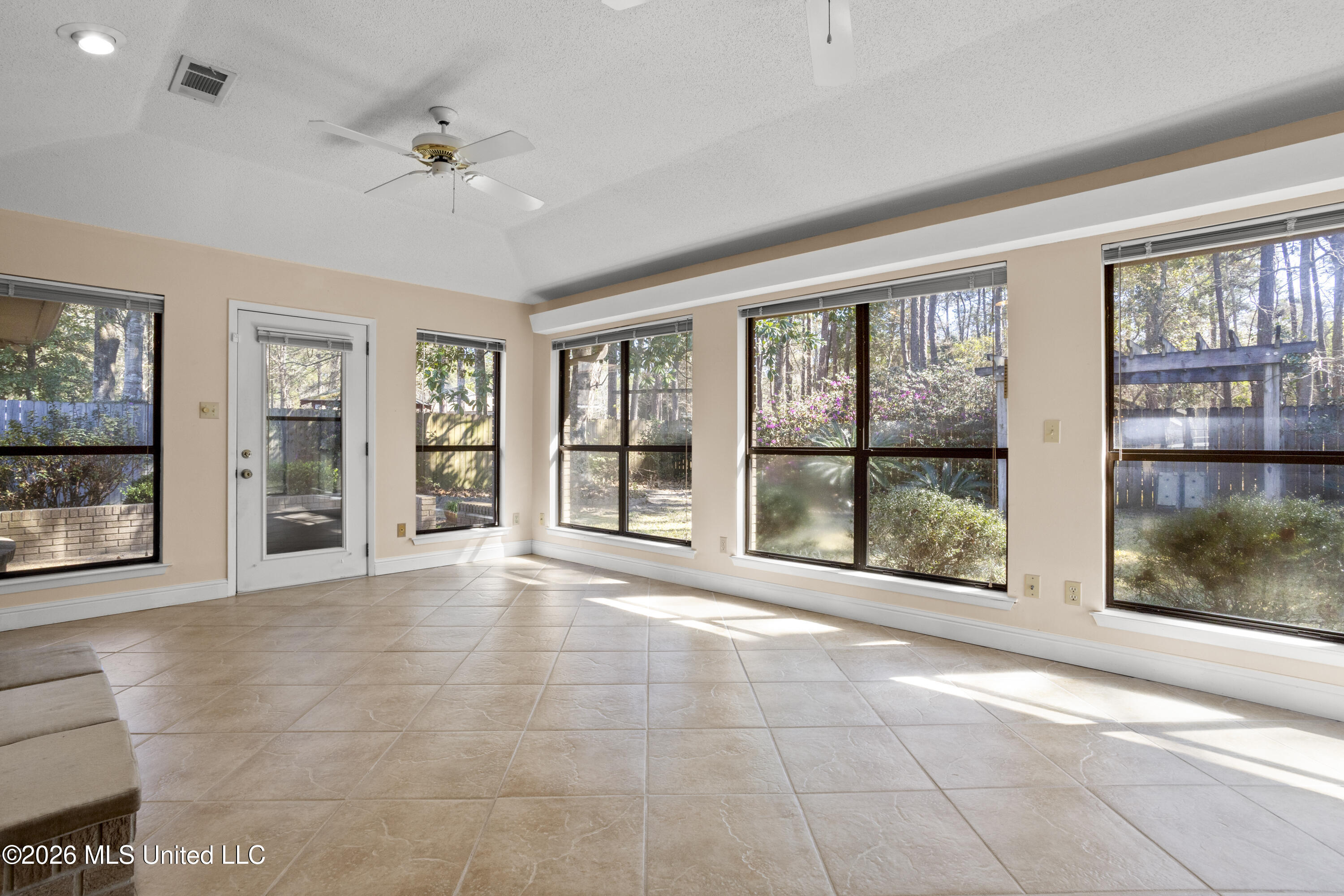 1034 Conley Circle Ocean Springs, MS 39564 - Photo 11 of 46 0011