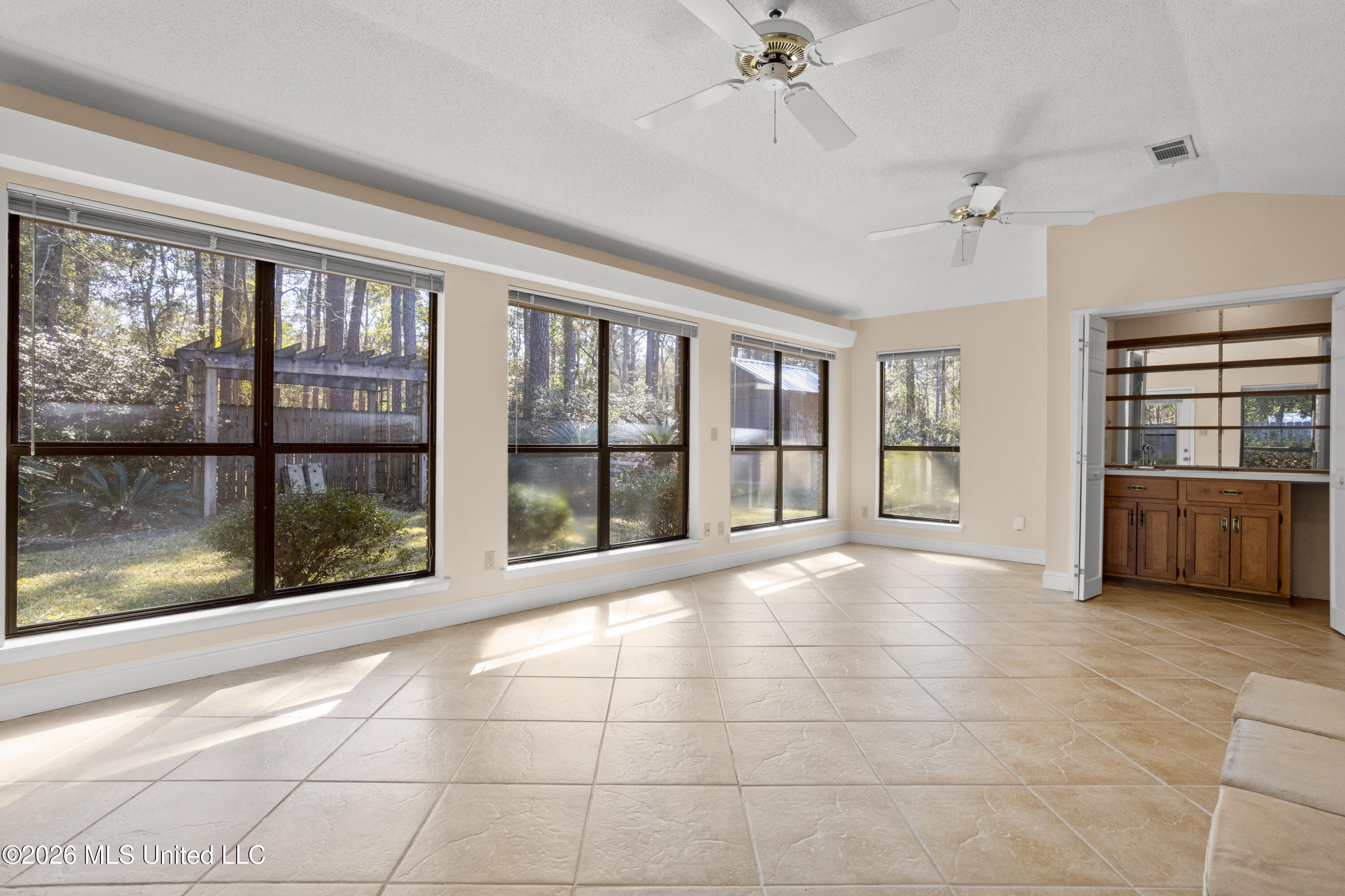 1034 Conley Circle Ocean Springs, MS 39564 - Photo 12 of 46 0012