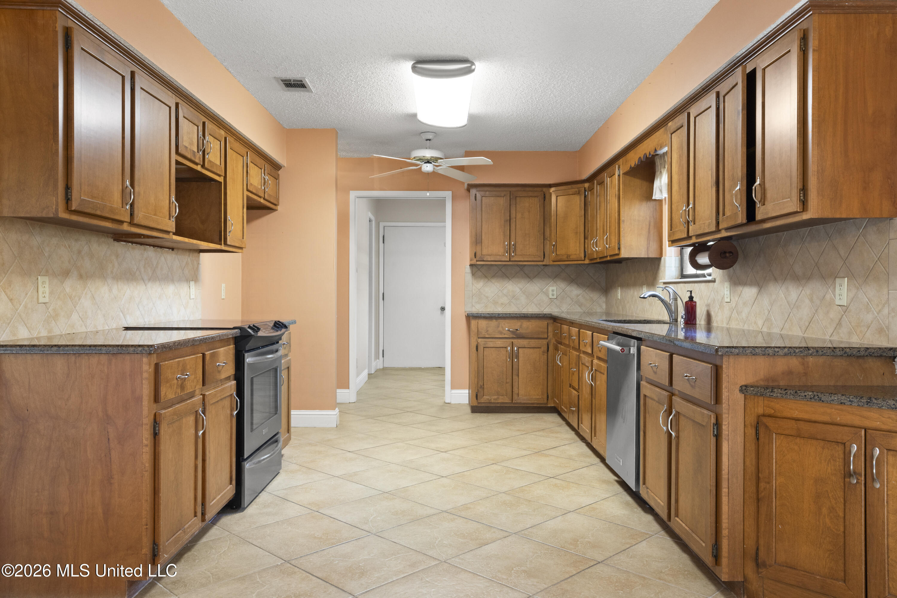 1034 Conley Circle Ocean Springs, MS 39564 - Photo 16 of 46 0016