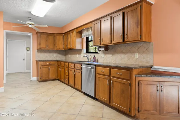 $399,000 | 1034 Conley Circle, Ocean Springs, MS 39564