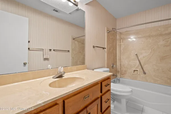 $399,000 | 1034 Conley Circle, Ocean Springs, MS 39564