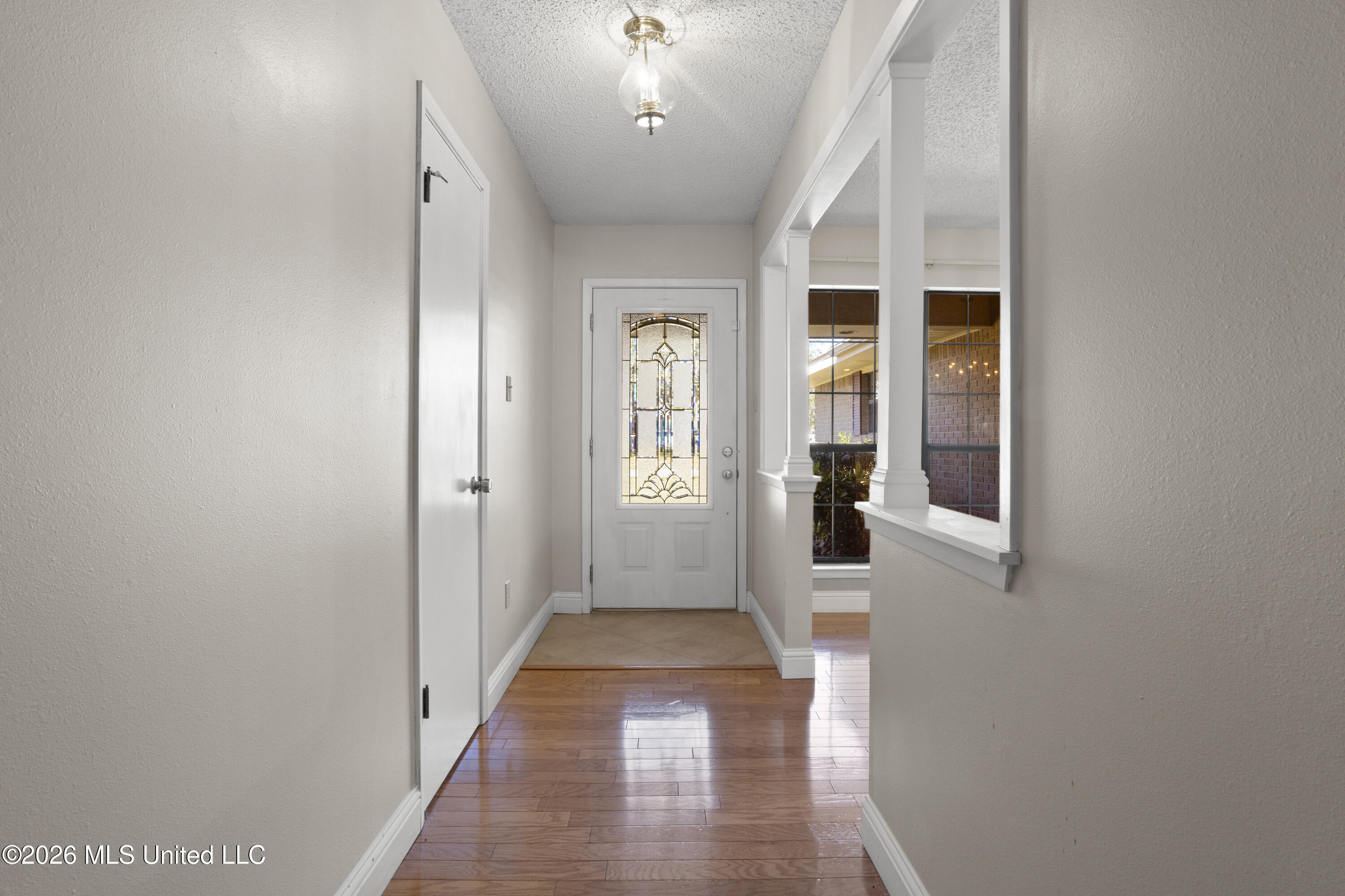 1034 Conley Circle Ocean Springs, MS 39564 - Photo 5 of 46 0005