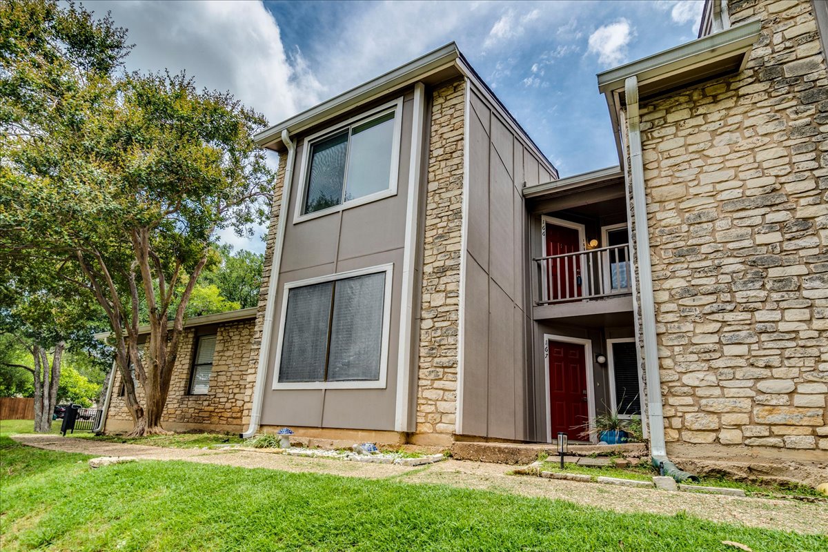 1720 Timber Ridge Road, Unit 166 Austin, TX 78741 - Photo 2 of 25