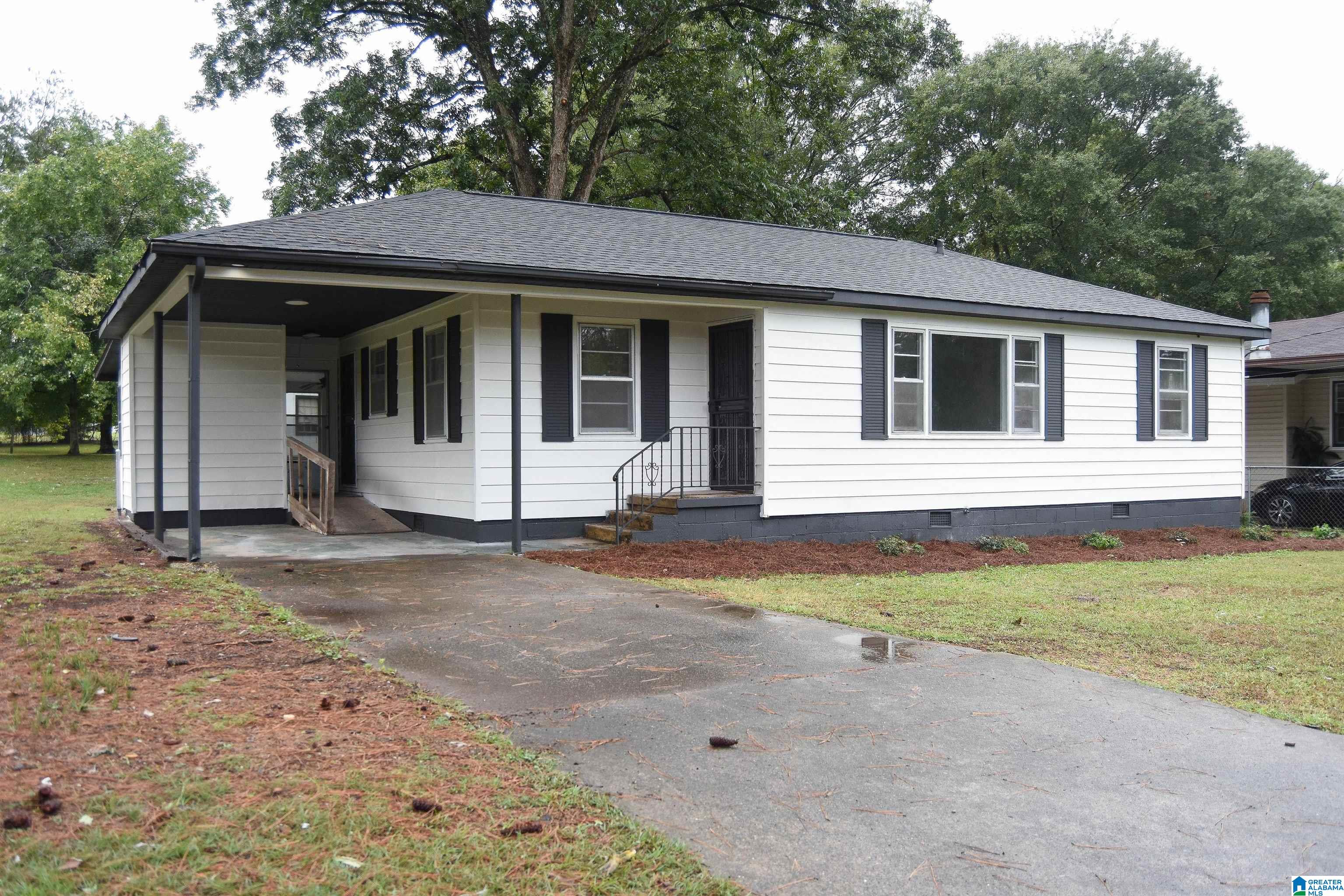 918 Nimitz Avenue Talladega, AL 35160 - Photo 2 of 35