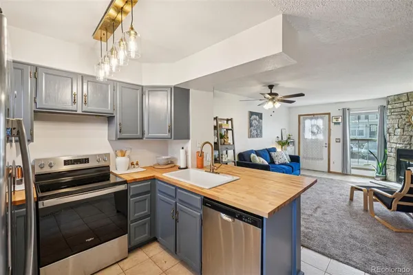 $350,000 | 19915 Victorian Way, Parker, CO 80138