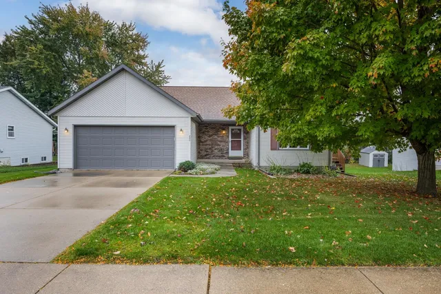 $479,900 | 850 North Perry Parkway, Oregon, WI 53575