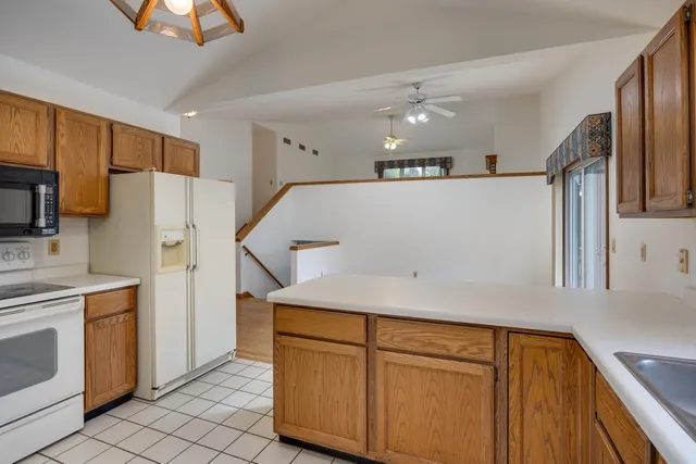 $479,900 | 850 North Perry Parkway, Oregon, WI 53575