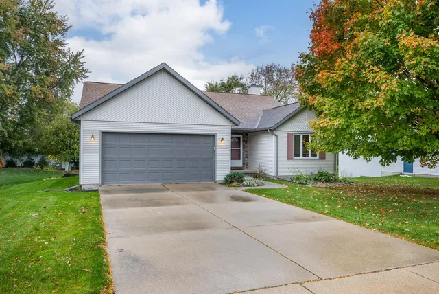 $479,900 | 850 North Perry Parkway, Oregon, WI 53575