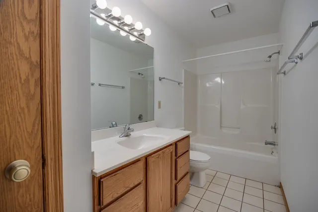 $479,900 | 850 North Perry Parkway, Oregon, WI 53575