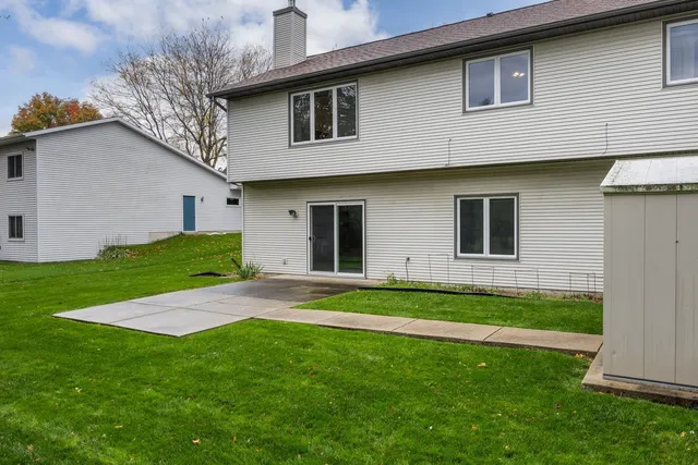 $479,900 | 850 North Perry Parkway, Oregon, WI 53575