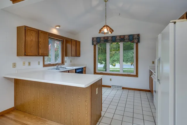 $479,900 | 850 North Perry Parkway, Oregon, WI 53575