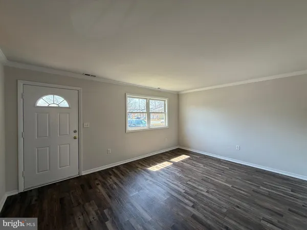 $1,695 | 911 Anvil Road, Fredericksburg, VA 22405