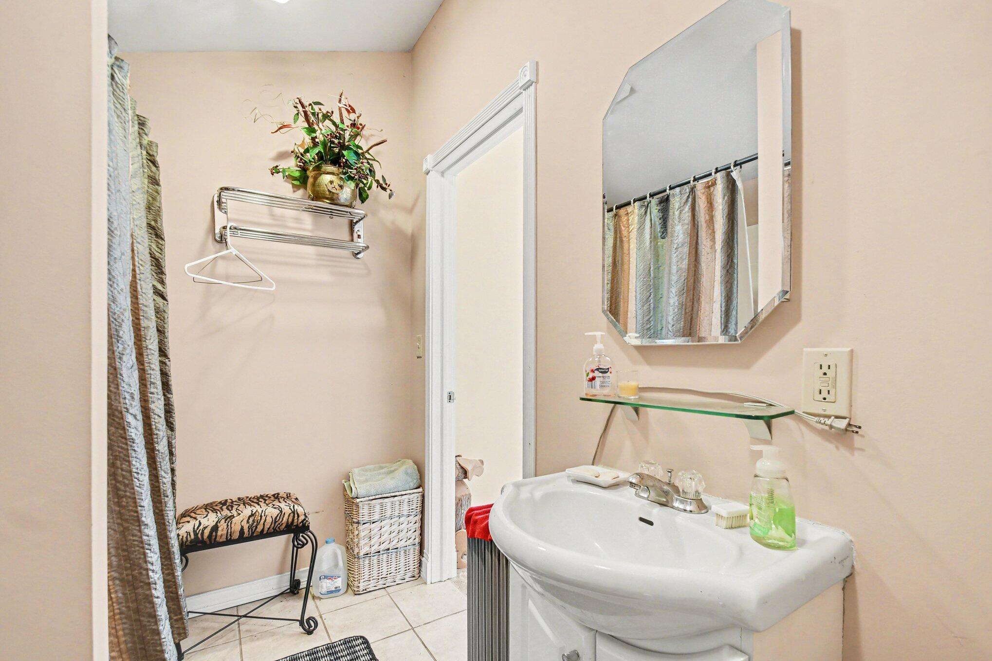 739 Maple Street Niles, MI 49120 - Photo 17 of 29 017_file_5359