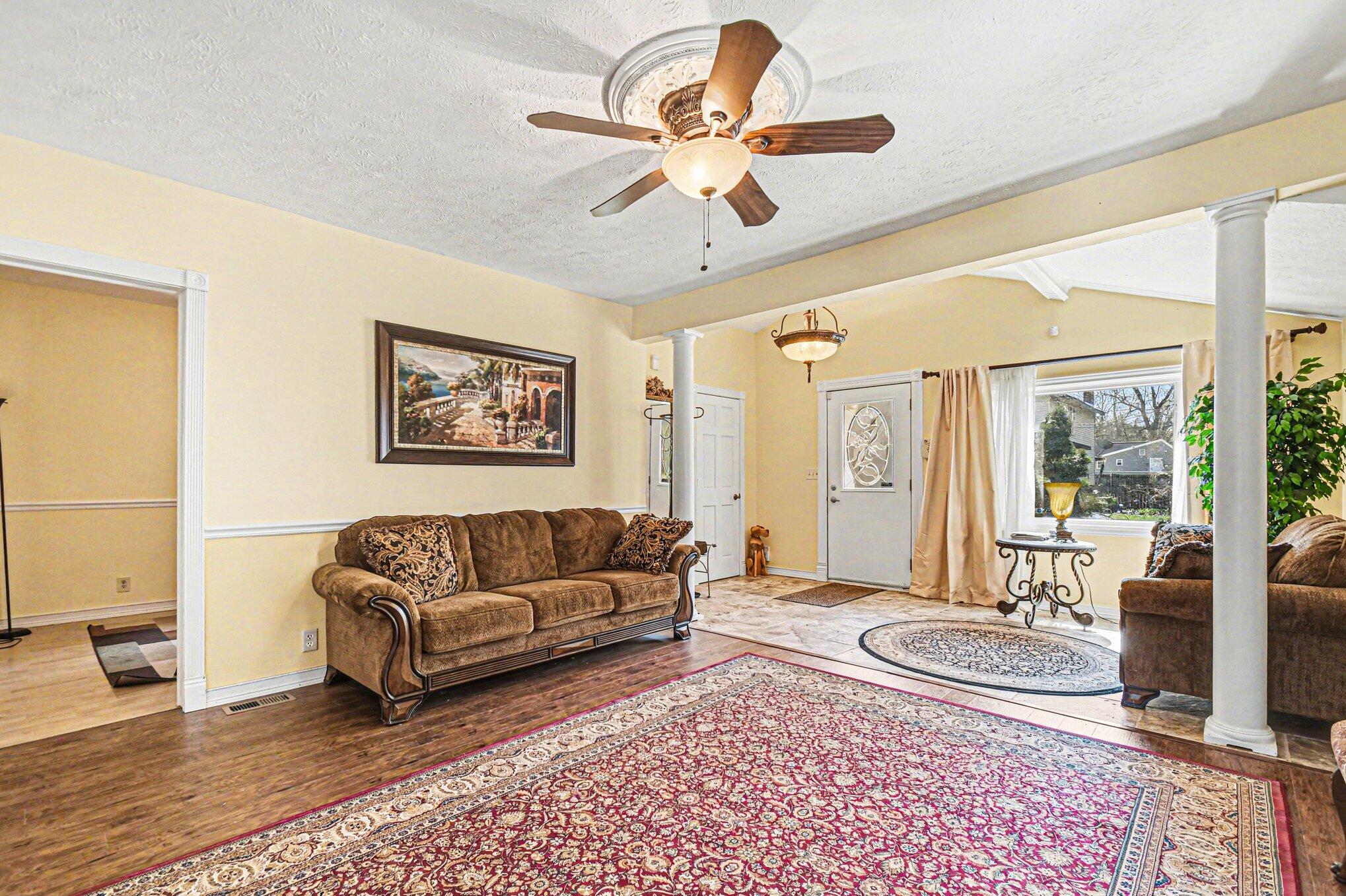 739 Maple Street Niles, MI 49120 - Photo 10 of 29 010_file_2410