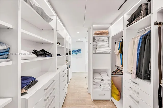 a walk in closet