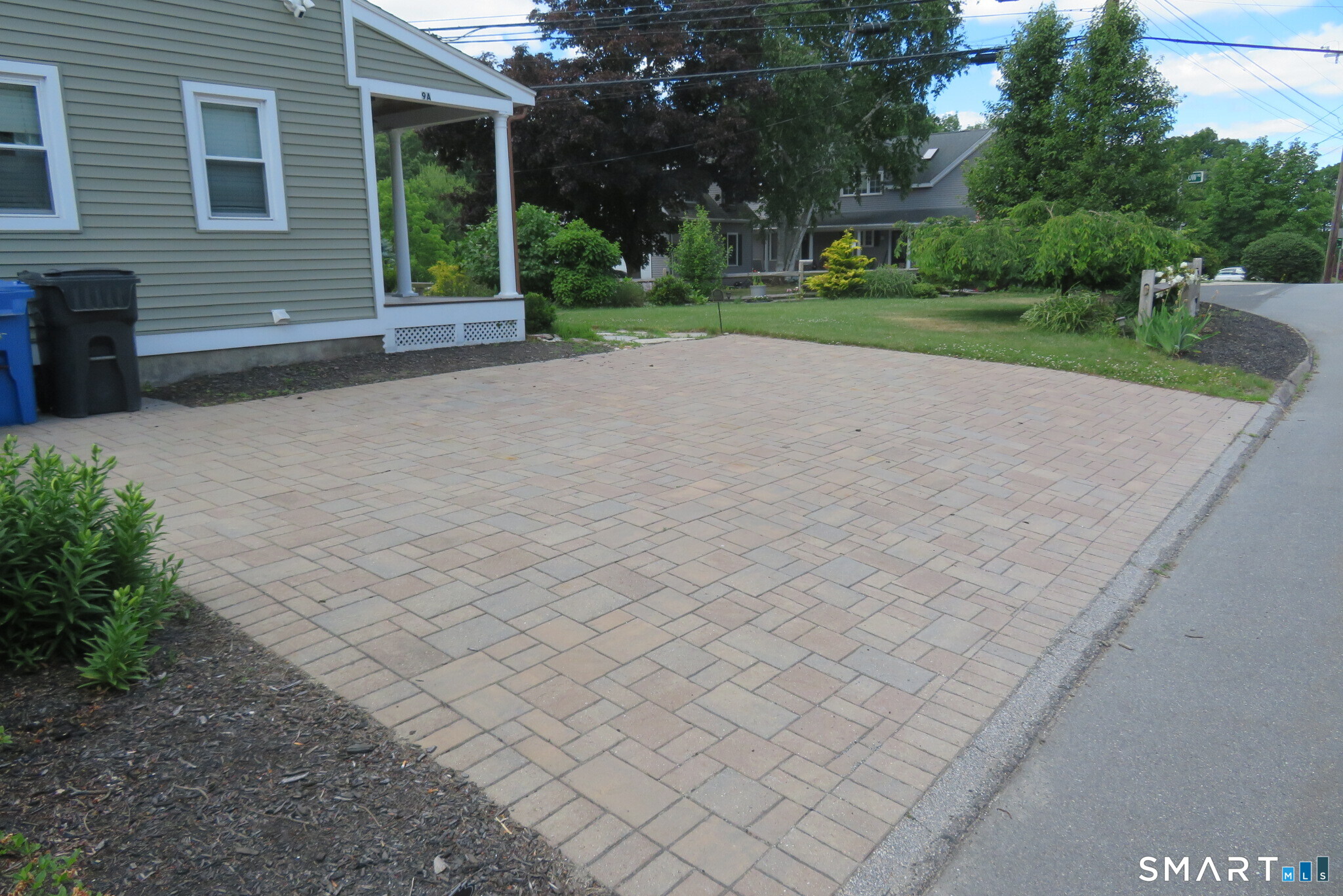9 East Franklin Street Killingly, CT 06239 - Photo 8 of 25