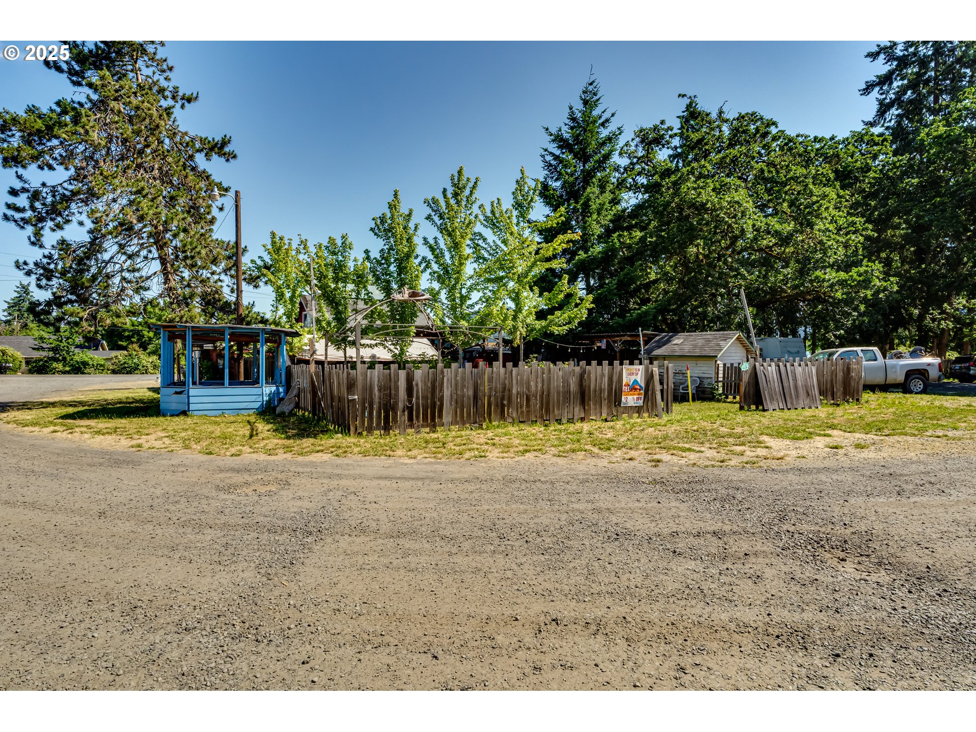 39128 Dexter Road Dexter, OR 97431 - Photo 2 of 35
