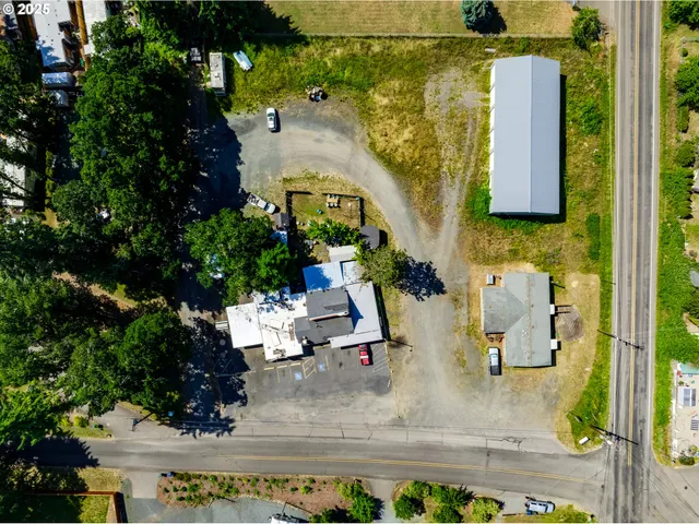 $449,000 | 39128 Dexter Road, Dexter, OR 97431