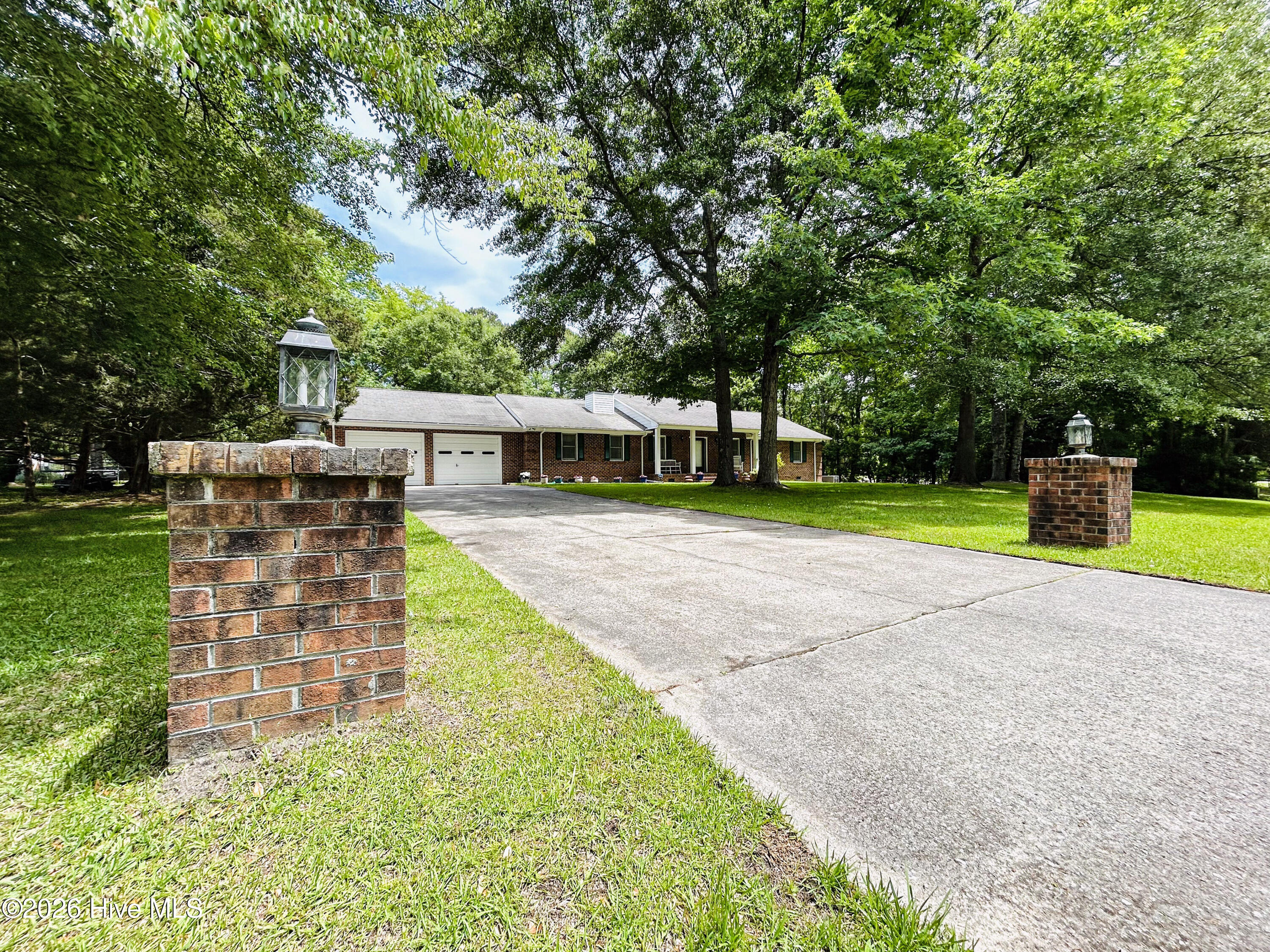 108 Deerfield Road Jacksonville, NC 28540 - Photo 5 of 86 72-IMG_9908