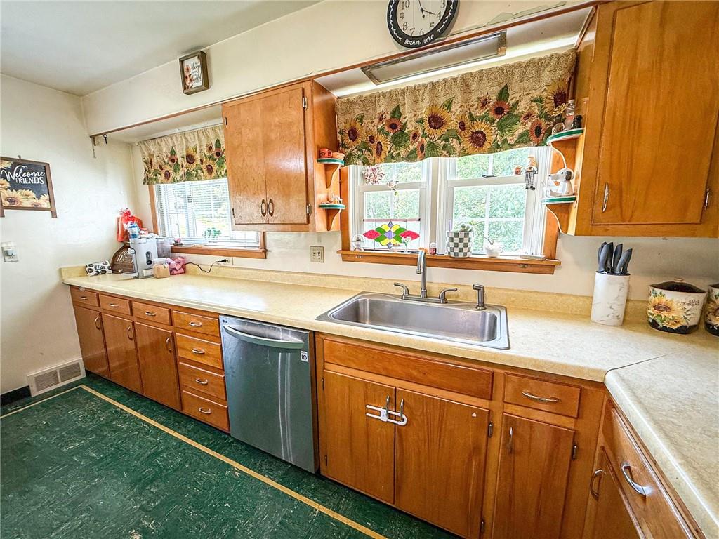 399 Bullcreek Road Butler, PA 16002 - Photo 13 of 50