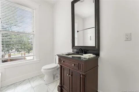 $339,900 | 507 Iris Street, Lake Charles, LA 70601