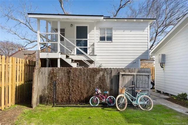 $339,900 | 507 Iris Street, Lake Charles, LA 70601