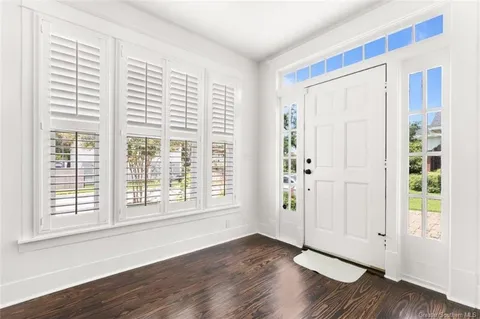 $339,900 | 507 Iris Street, Lake Charles, LA 70601