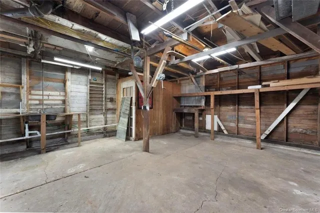 $339,900 | 507 Iris Street, Lake Charles, LA 70601